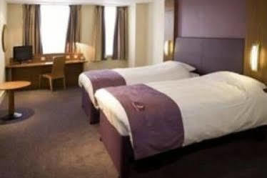 Premier Inn Premier Inn Stockport Central Eksteriør billede